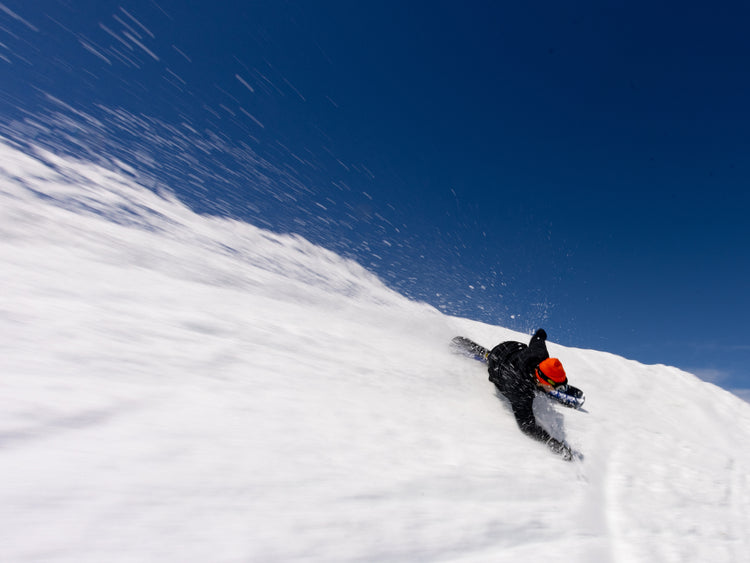 How to Dress for Skiing: The Essentials